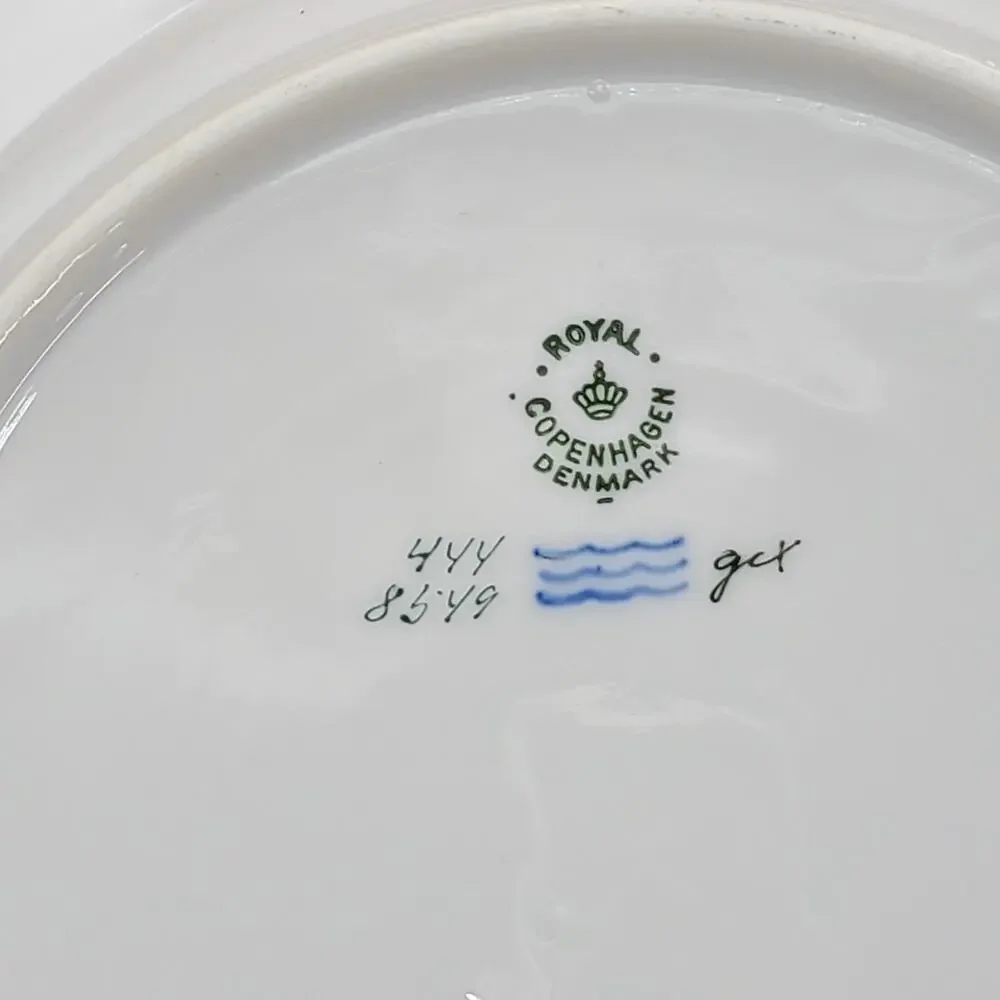 One (1) Royal Copenhagen 'Henriette' 10.25 Inch Dinner Plate #444-8549 Damaged